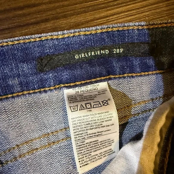 Women’s Banana Republic Girlfriend Jeans & Capri Size 28 - Picture 8 of 8